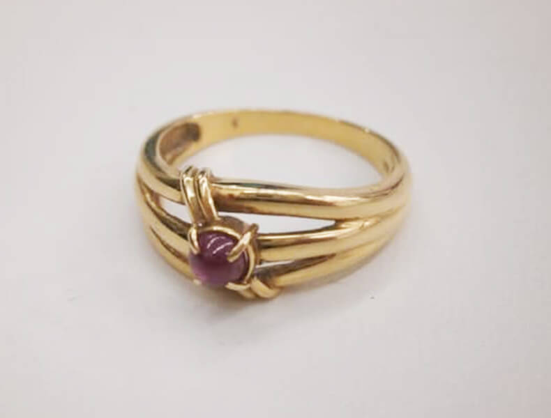 地金部分が曲がっている、使用感がある、地金部分が黒ずんだり、さびで汚れている