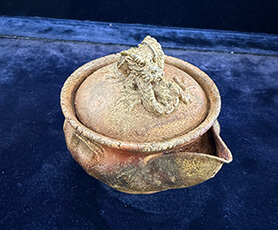 大饗仁堂　備前宝瓶物