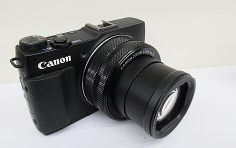 レンズが出たまま戻らない