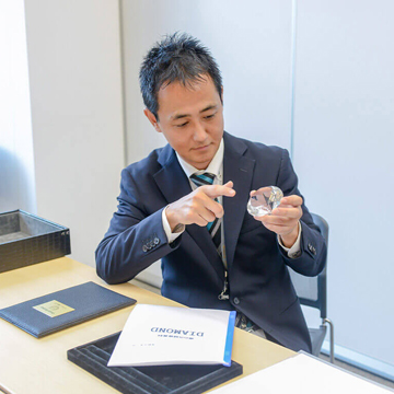 多数の販売ルート・チャネルを駆使して高価買取