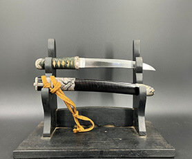 短刀　左　認定書付（特別貴重小道具）