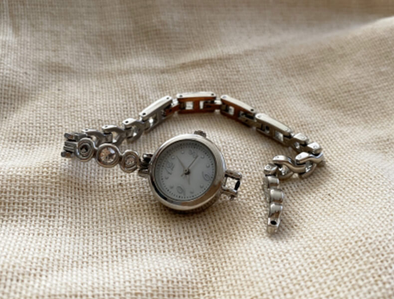 ベルトが破損している