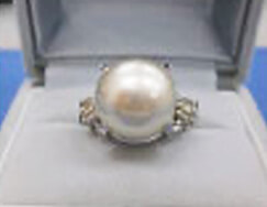 真珠リングダイヤ付き プラチナ900