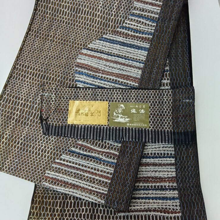 有名作家の作品やブランドの帯