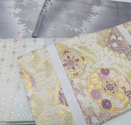 未使用で仕付け糸のついた着物