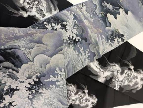 龍が描かれた帯など