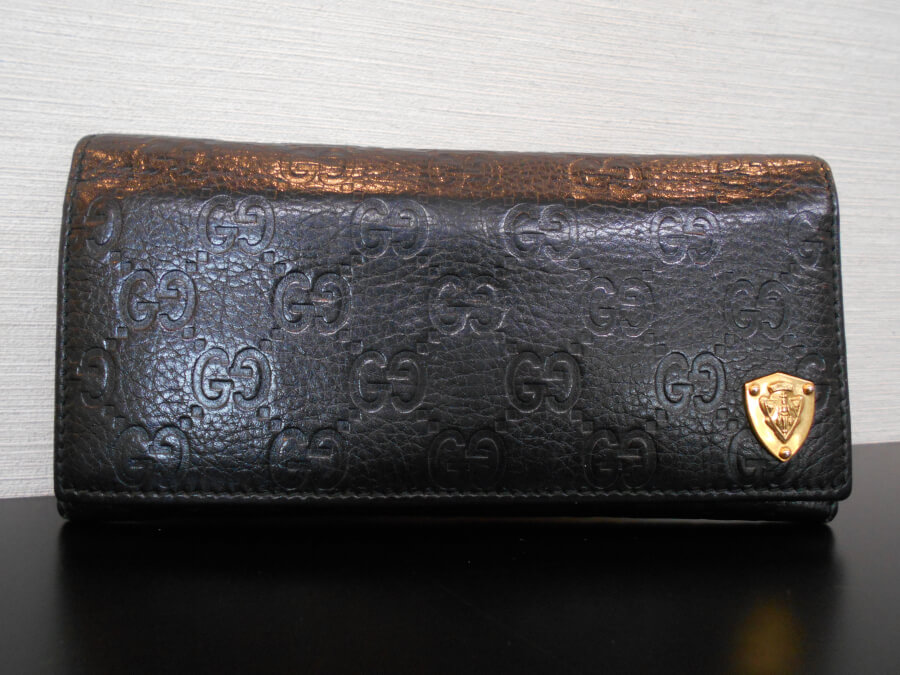 グッチ　長財布　シマの買取り実績【西条店/愛媛県/西条市】 愛媛県西条市にあるザ・ゴールド 西条店の画像1