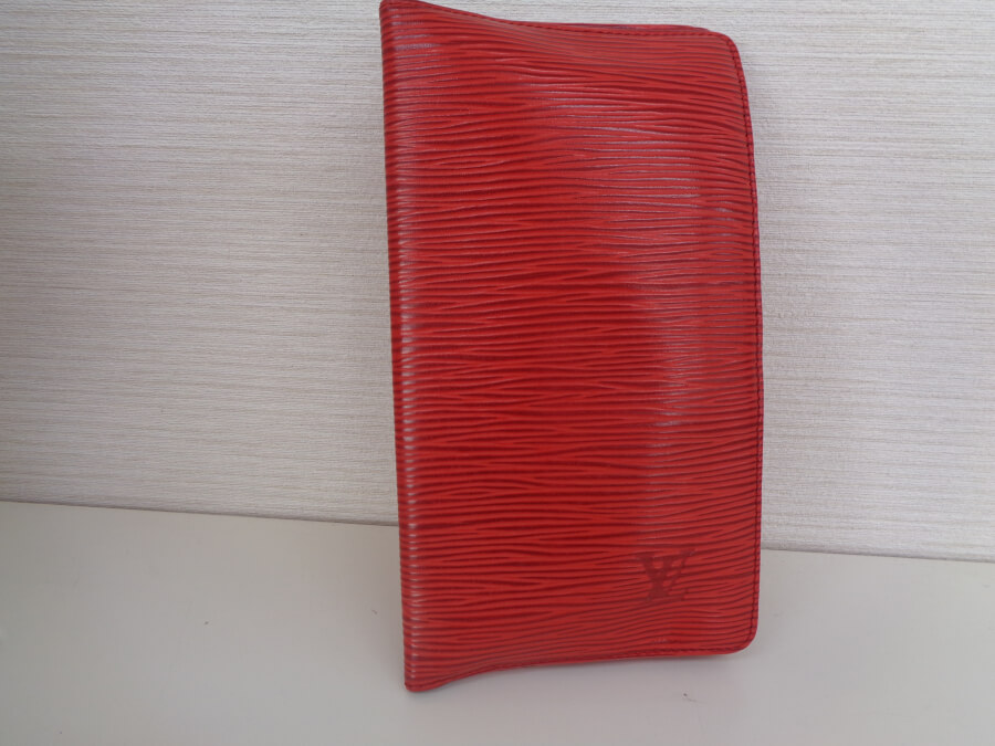 ヴィトン　ポルトカルトクレディの買取り実績【西条店/愛媛県/西条市】 愛媛県西条市にあるザ・ゴールド 西条店の画像1