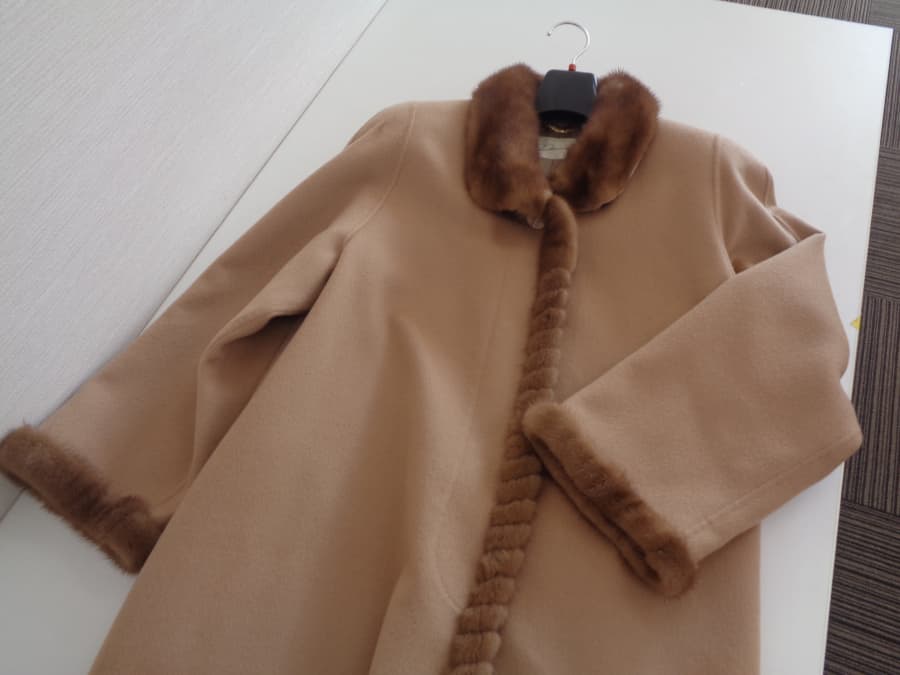 カシミヤコート買取実績【新居浜北新町店/愛媛県/新居浜市】 愛媛県新居浜市にあるザ・ゴールド 新居浜北新町店の画像1