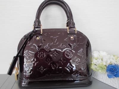 アルマBB　ヴェルニ　【新居浜北新町店】 愛媛県新居浜市にあるザ・ゴールド 新居浜北新町店の画像1