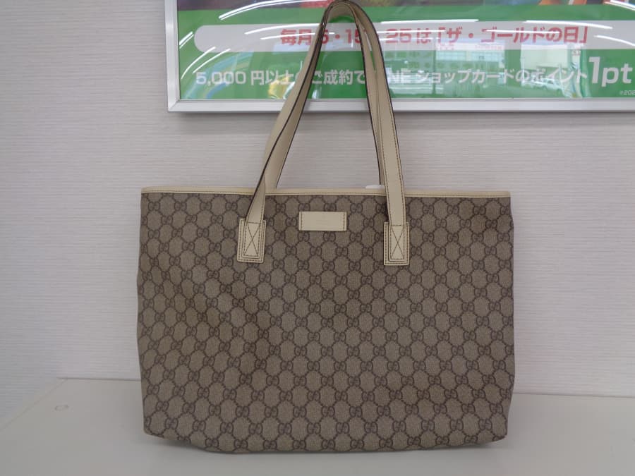 グッチトートバッグ買取実績【新居浜北新町店/愛媛県/新居浜市】 愛媛県新居浜市にあるザ・ゴールド 新居浜北新町店の画像1