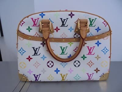 トゥルーヴィル　【今治鳥生店】 愛媛県今治市にあるザ・ゴールド 今治鳥生店の画像1