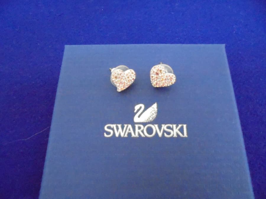 スワロフスキー　ピアス【今治鳥生店】