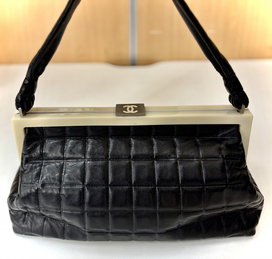 CHANEL　ショルダーバッグの買取実績【今治鳥生店/愛媛県/今治市】 愛媛県今治市にあるザ・ゴールド 今治鳥生店の画像1