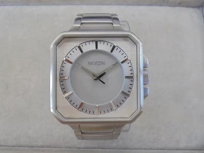 腕時計　ニクソン　クォーツ　【今治鳥生店】 愛媛県今治市にあるザ・ゴールド 今治鳥生店の画像1