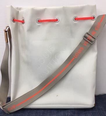 ルイヴィトンカップ　ボランティアの買取実績【今治鳥生店/愛媛県/今治市】 愛媛県今治市にあるザ・ゴールド 今治鳥生店の画像1