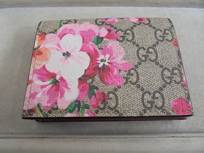 GUCCI カードケース【今治鳥生店】 愛媛県今治市にあるザ・ゴールド 今治鳥生店の画像1