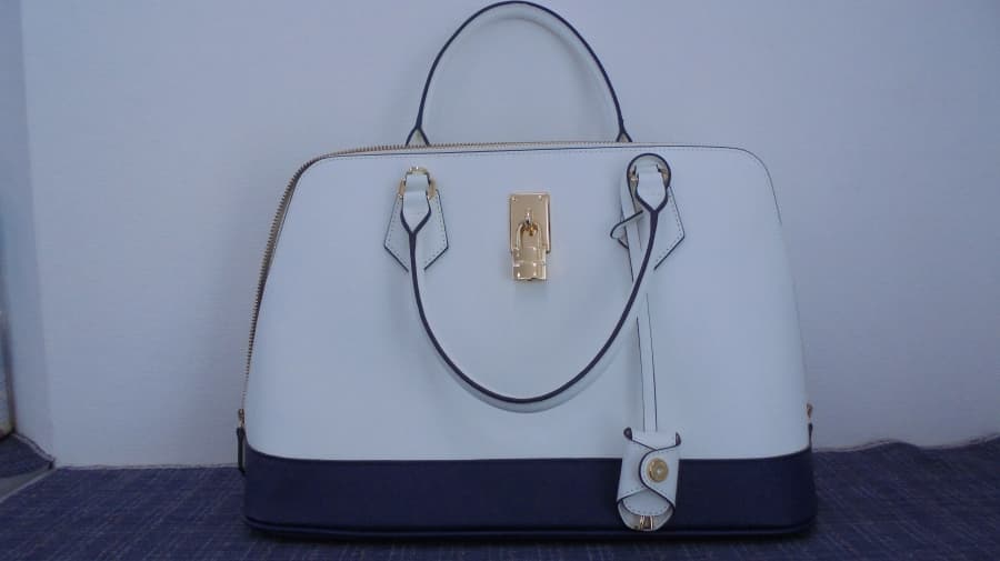 サマンサタバサ　２wayバッグの買取実績　【今治鳥生店/愛媛県/今治市】 愛媛県今治市にあるザ・ゴールド 今治鳥生店の画像1