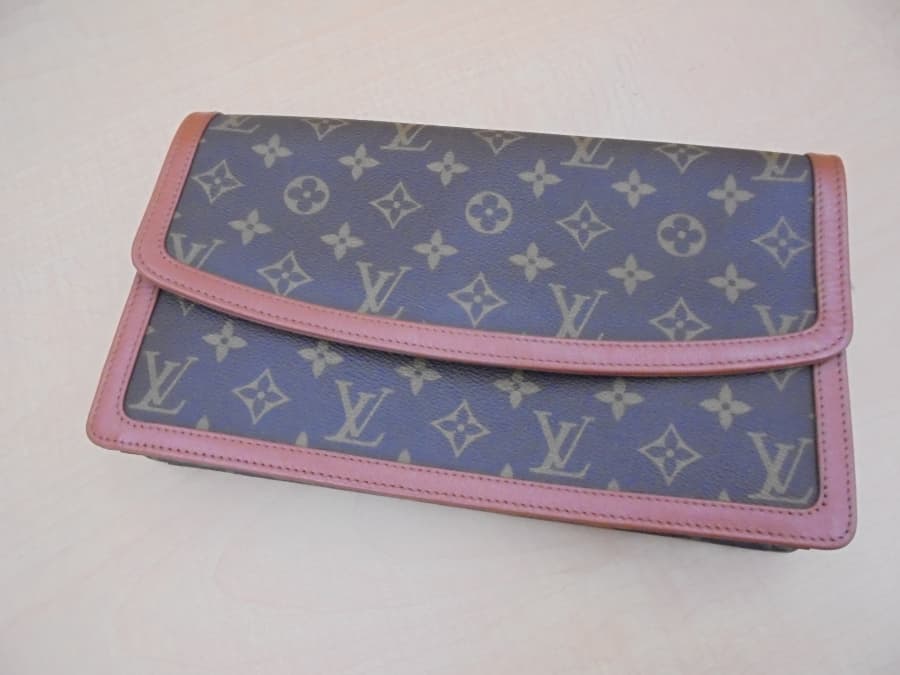 ルイ・ヴィトン★ポシェットダムGMの買取実績【四国中央店/愛媛県/東予】 愛媛県四国中央市にあるザ・ゴールド 四国中央店の画像1