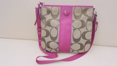 コーチ　ショルダーバッグ【四国中央店】 愛媛県四国中央市にあるザ・ゴールド 四国中央店の画像1