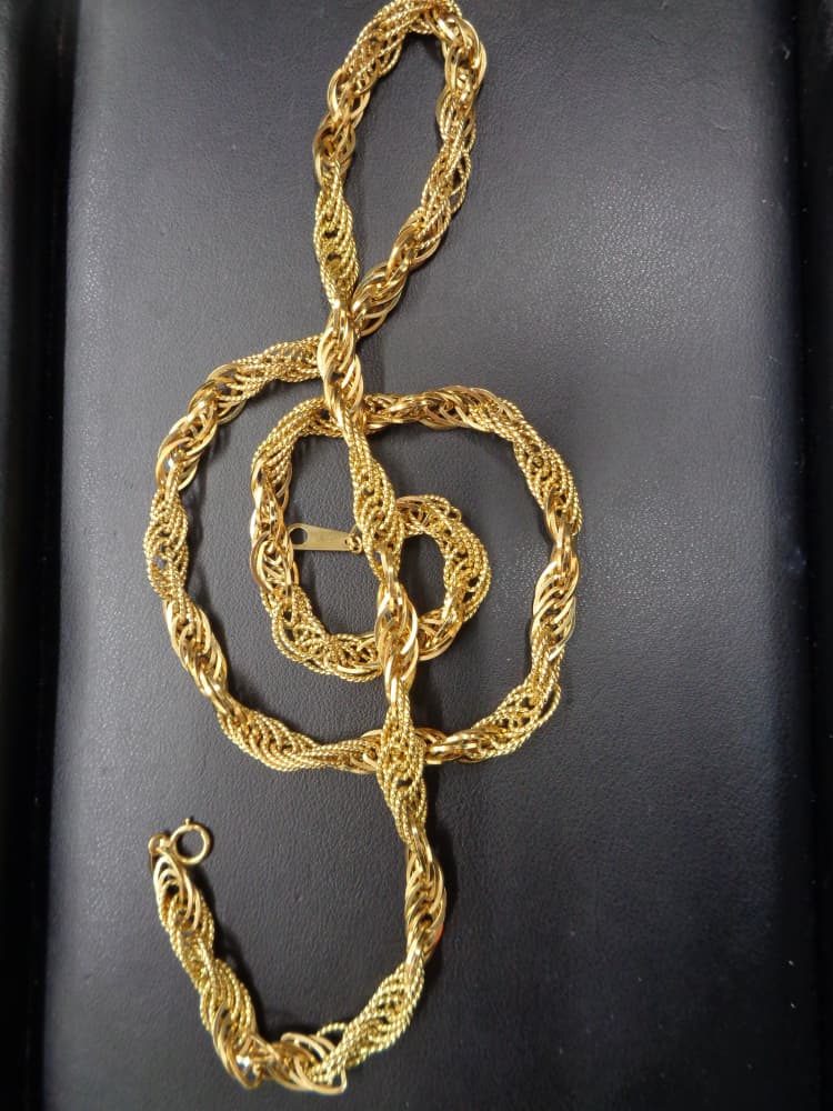 貴金属 K18ネックレスの買取実績【丸亀店/香川県/丸亀市】 香川県丸亀市にあるザ・ゴールド 丸亀店の画像1