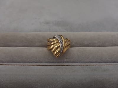 18金とプラチナ850のコンビリング【丸亀店】 香川県丸亀市にあるザ・ゴールド 丸亀店の画像1