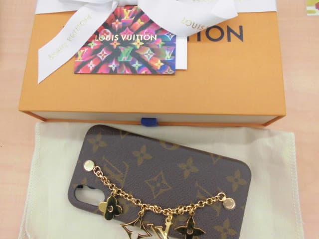 ルイ・ヴィトン　携帯ケース　IPHONEバンパーXSの買取実績【丸亀店/香川県/丸亀市】 香川県丸亀市にあるザ・ゴールド 丸亀店の画像1