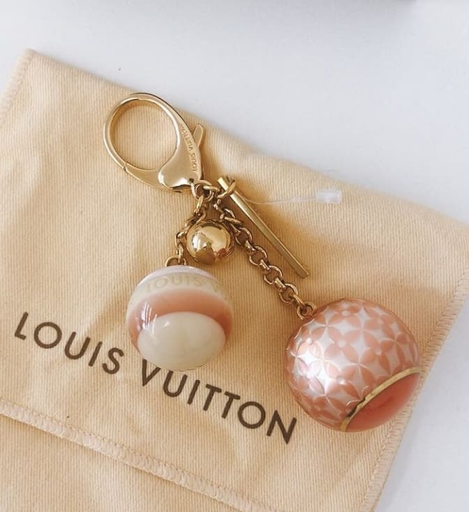 LV☆ビジューサック　ミニ・ラン　クロワゼットの買取実績【高松レインボー通り店/香川県/高松市】 香川県高松市にあるザ・ゴールド 高松レインボー通り店（※高松レインボーロード店に移転いたしました）の画像1