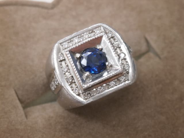 サファイアプラチナリング【高松レインボー通り店】 香川県高松市にあるザ・ゴールド 高松レインボー通り店（※高松レインボーロード店に移転いたしました）の画像1