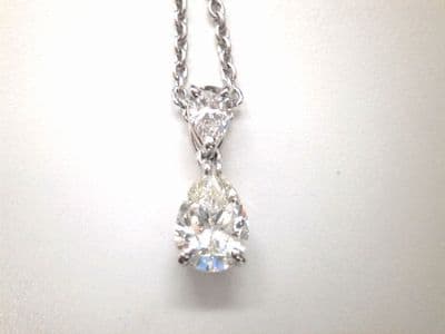 プラチナダイヤネックレス【高松レインボー通り店】 香川県高松市にあるザ・ゴールド 高松レインボー通り店（※高松レインボーロード店に移転いたしました）の画像1