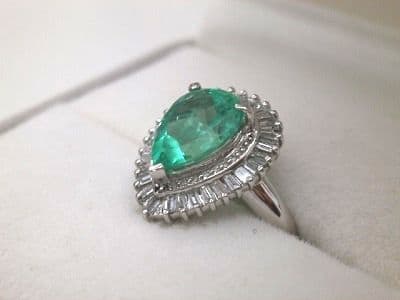 エメラルド　プラチナリング【高松レインボー通り店】 香川県高松市にあるザ・ゴールド 高松レインボー通り店（※高松レインボーロード店に移転いたしました）の画像1