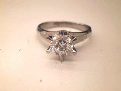 プラチナダイヤリング【高松レインボー通り店】 香川県高松市にあるザ・ゴールド 高松レインボー通り店（※高松レインボーロード店に移転いたしました）の画像1