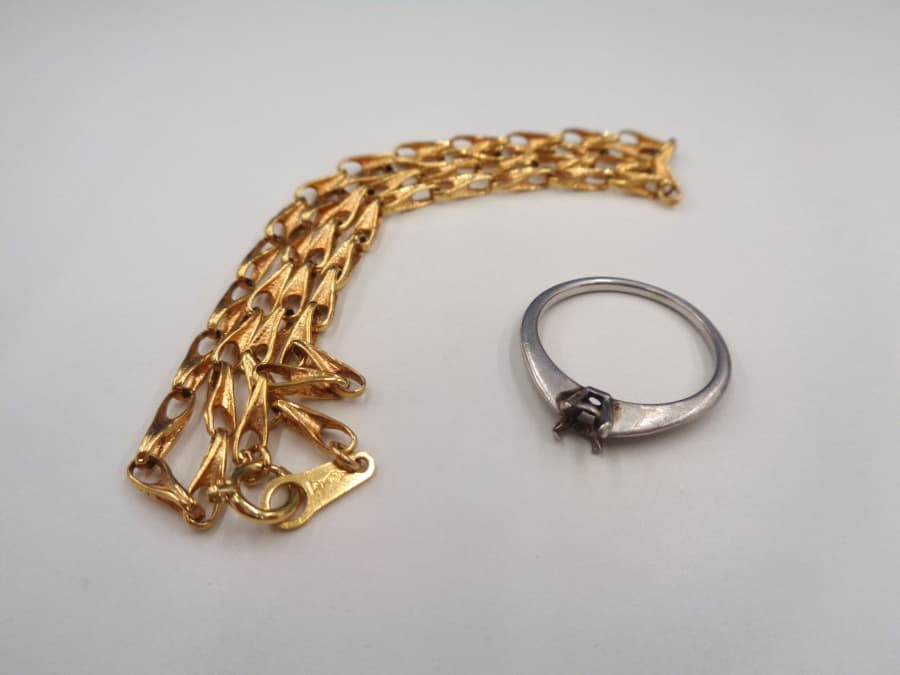 リング・ネックレスの買取実績　【屋島店/香川県/高松市】 香川県高松市にあるザ・ゴールド 屋島店の画像1