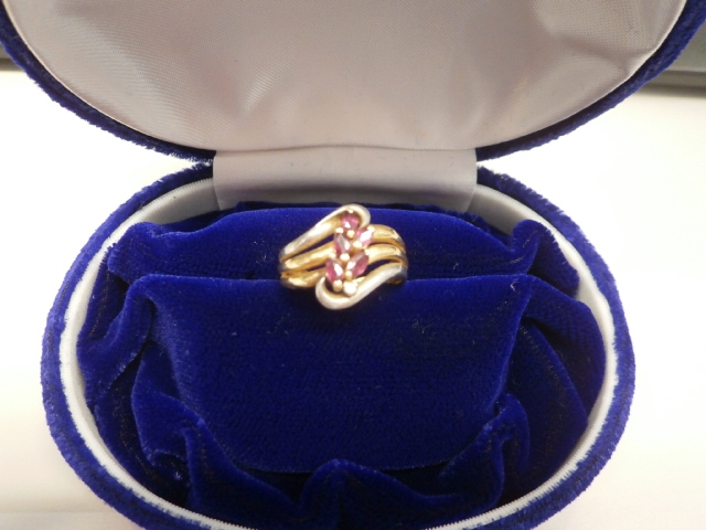 ルビーの色はたくさん！！(廿日市店)