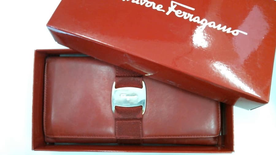 ｻﾙｳﾞｧﾄｰﾚ　フェラガモ財布 【福山神辺店】 広島県福山市にあるザ・ゴールド 福山神辺店の画像1