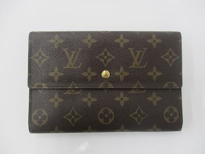 ﾙｲｳﾞｨﾄﾝ　ﾎﾟｼｪｯﾄﾊﾟｽﾎﾟｰﾙ【福山神辺店】 広島県福山市にあるザ・ゴールド 福山神辺店の画像1