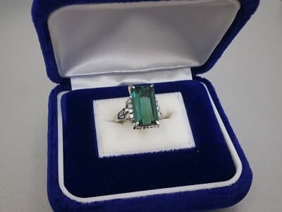 エメラルドリング【福山神辺店】 広島県福山市にあるザ・ゴールド 福山神辺店の画像1