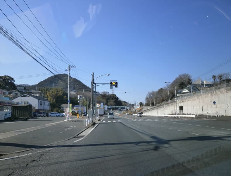 山陽自動車道福山東インターチェンジより、国道182号線を神辺方面に進みます。