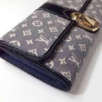 ヴィトン長財布【曙店】 広島県広島市にあるザ・ゴールド 曙店の画像1