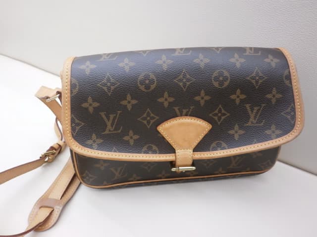 ルイヴィトン　ソローニュ【曙店】 広島県広島市にあるザ・ゴールド 曙店の画像1