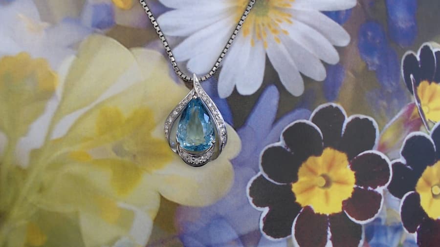 ブルートパーズ＆メレダイヤ　ペンダントの買取実績【曙店/広島県/広島市/東区】 