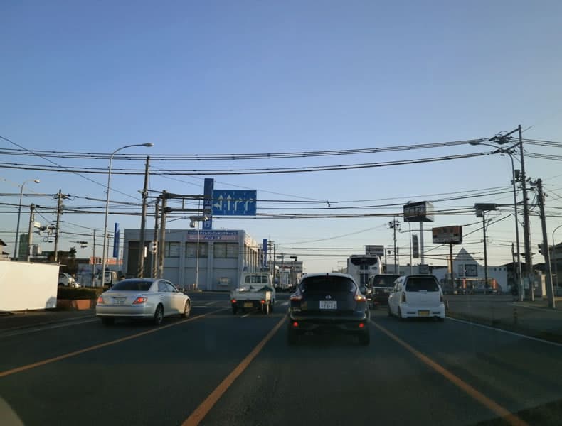 明神町交差点を左折し、すぐ左手、吉野家福山手城町店さん先にございます。