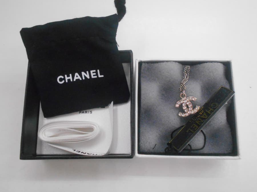 シャネル　ラインストーン　ネックレスの買取実績【倉敷店/岡山県/倉敷市】 岡山県倉敷市にあるザ・ゴールド 倉敷店の画像1