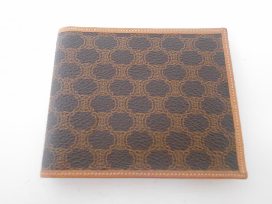 セリーヌ　財布　買取　【倉敷店】 岡山県倉敷市にあるザ・ゴールド 倉敷店の画像1