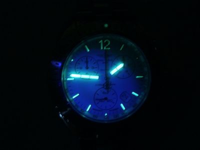 腕時計に使われる夜光塗料について【岡山中央店】