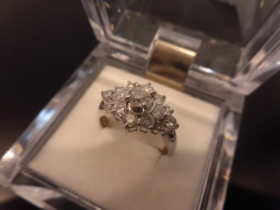 1.0ctダイヤモンド付Pt900製リング【富士店】 静岡県富士市にあるザ・ゴールド 富士店の画像1