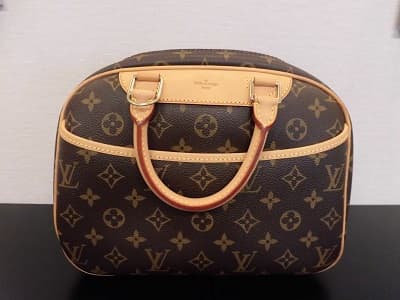 ルイヴィトン　トゥルービル【富士店】 静岡県富士市にあるザ・ゴールド 富士店の画像1