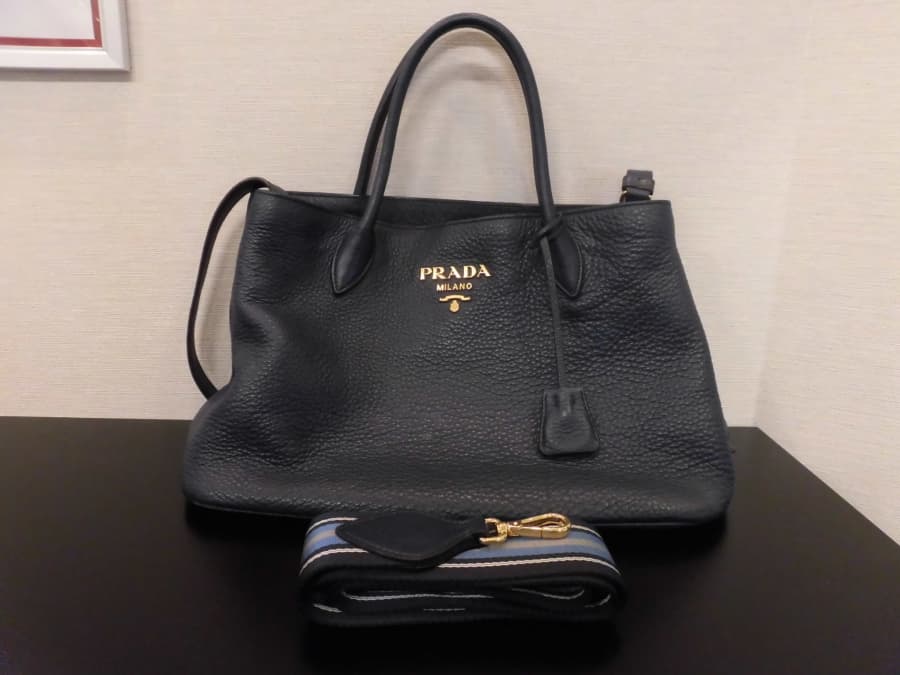 プラダ　２Wayショルダーバッグ【富士店】 静岡県富士市にあるザ・ゴールド 富士店の画像1