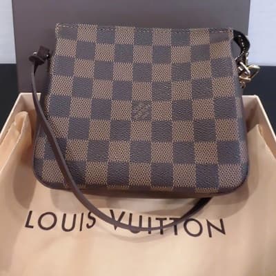 ルイ・ヴィトン　トゥルース メイクアップ【富士店】 静岡県富士市にあるザ・ゴールド 富士店の画像1