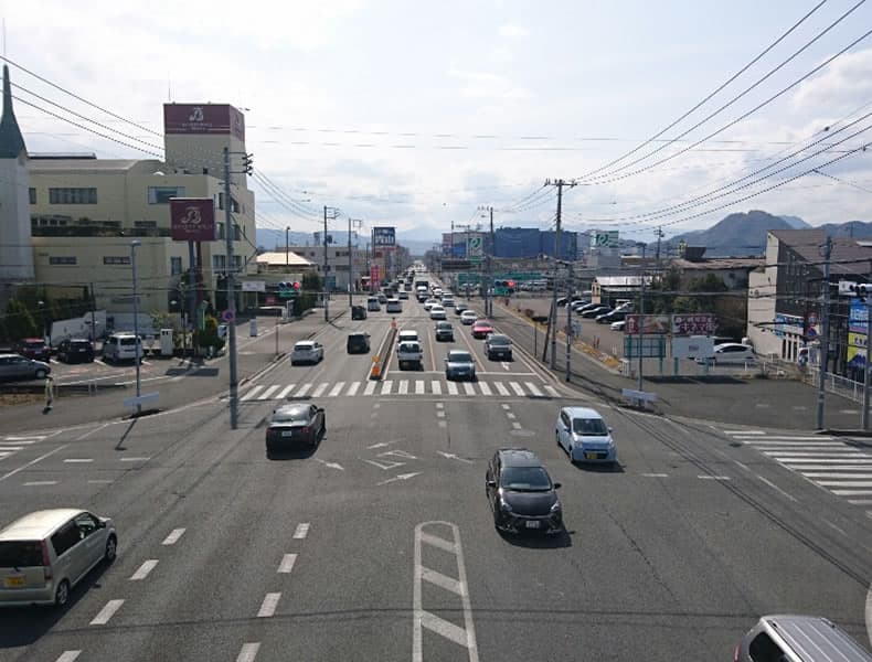 国道1号線方面からお越しの場合